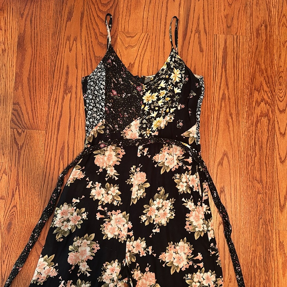 American Eagle Floral Jumpsuit